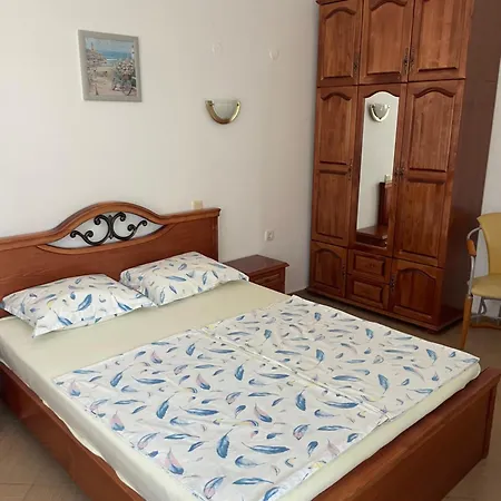 Apartment Two-bedroom Sea View Romantika