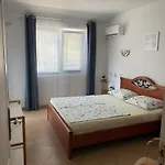 アパート Two-bedroom Sea View Romantika ソゾポル