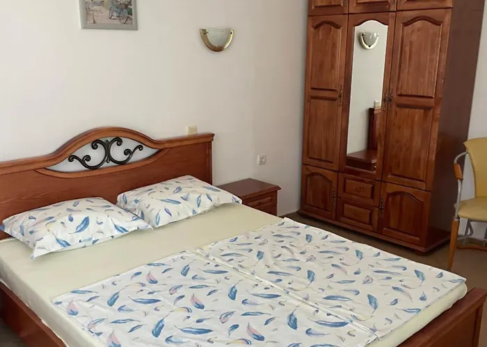 Апартаменты Two-bedroom Sea View Romantika